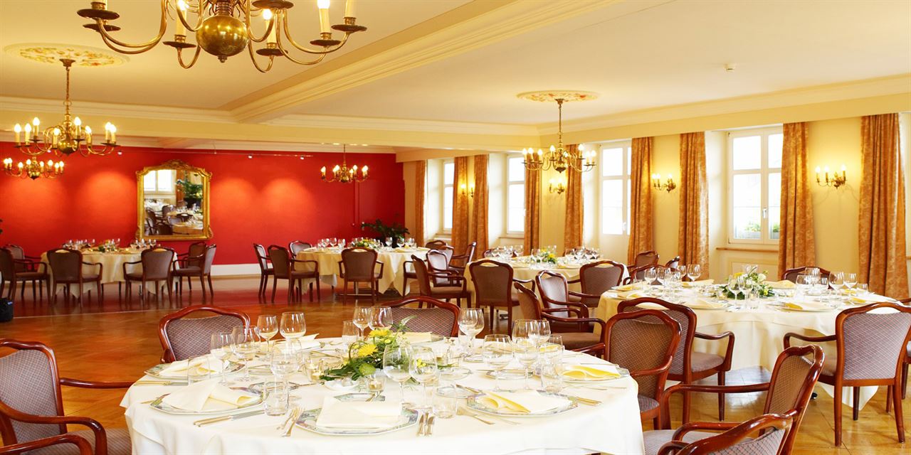 赫斯臣兰德酒店-Landhotel Hirschen